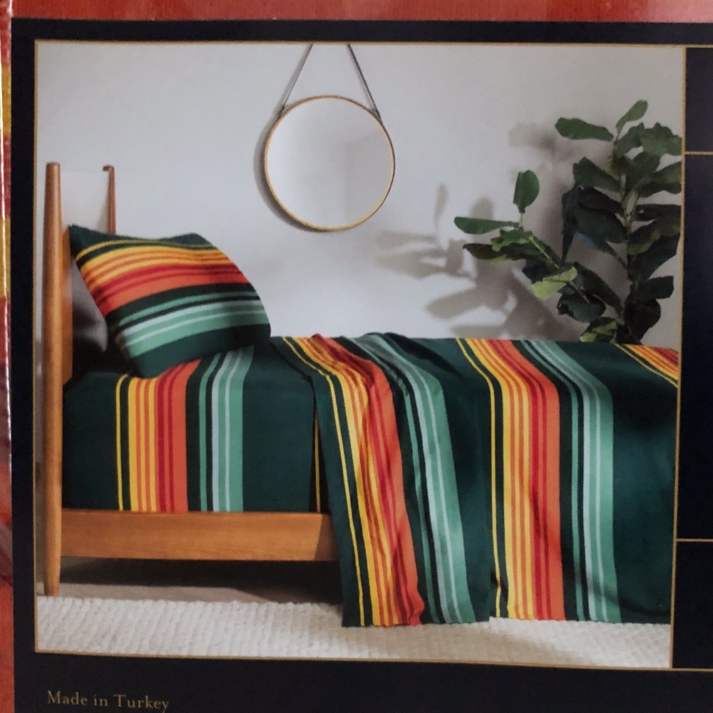Pendleton Woolen Mills - Twin Size Flannel Sheet Set (3 piece)